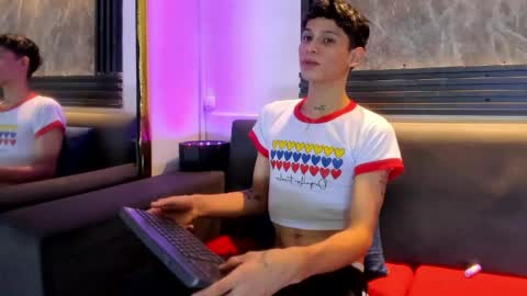 brian_hotof1 online show from June 7, 12:10 pm
