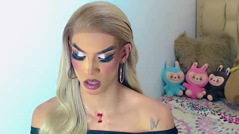 BRIANA online show from November 19, 7:40 am