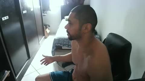 brianaries online show from December 17, 5:41 pm