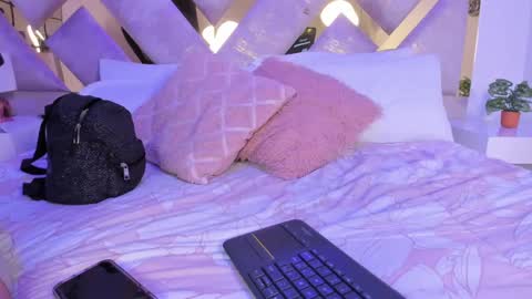 Snapshot of briannahill_ chatting on October 8, 11:49 am Brianna online show from October 8, 11:49 am