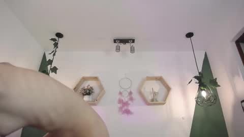 Snapshot of briarandblair chatting on March 3, 2:28 pm briarandblair online show from March 3, 2:28 pm