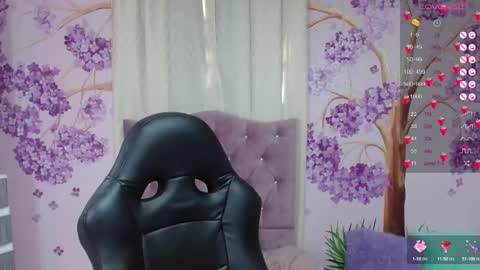 DAYANNA online show from March 7, 12:45 pm