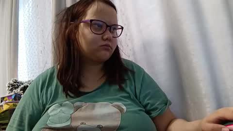 Snapshot of bridget_julianne chatting on February 26, 6:19 am Bridget Julianne online show from February 26, 6:19 am