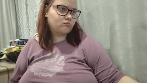 Snapshot of bridget_julianne chatting on January 3, 12:11 am Bridget Julianne online show from January 3, 12:11 am