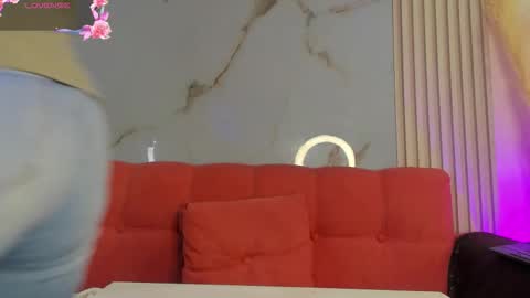    online show from February 9, 1:26 pm