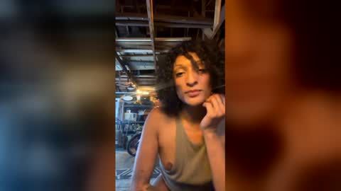 briellenicole22204890 online show from June 9, 12:55 am