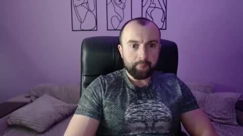 brindlefly69 online show from February 11, 11:47 am