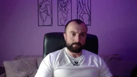 brindlefly69 online show from May 14, 10:35 am