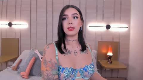 Snapshot of brinna_cox chatting on October 13, 11:51 pm brinna_cox online show from October 13, 11:51 pm