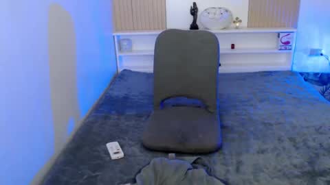 brinna online show from December 2, 6:35 am