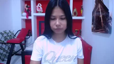 Snapshot of britanyx1 chatting on October 20, 12:21 pm britanyx1 online show from October 20, 12:21 pm
