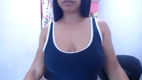 Snapshot of britanyx1 chatting on February 3, 4:52 pm britanyx1 online show from February 3, 4:52 pm