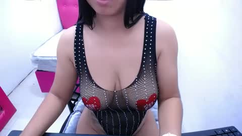 Snapshot of britanyx1 chatting on February 11, 2:35 pm britanyx1 online show from February 11, 2:35 pm