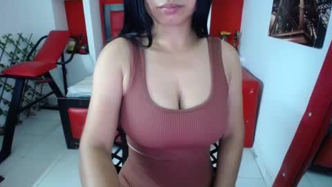 Snapshot of britanyx1 chatting on September 12, 12:29 pm britanyx1 online show from September 12, 12:29 pm