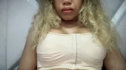 brithneysquirt online show from November 14, 12:35 am