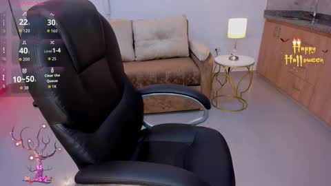 Snapshot of brithx_ chatting on October 18, 9:30 pm Brith online show from October 18, 9:30 pm