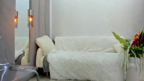 britney_charm online show from May 14, 7:17 am