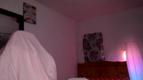 Britney online show from April 4, 10:11 am