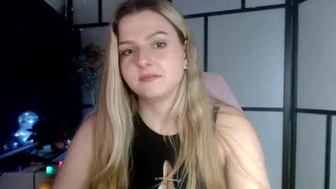 BritneyGlow online show from December 17, 7:48 pm