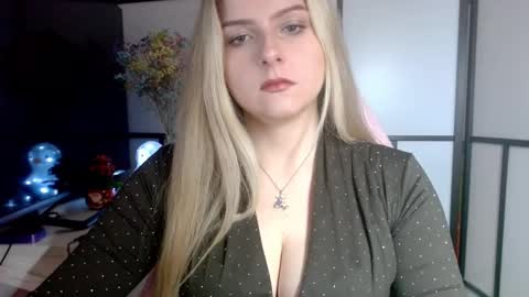 BritneyGlow online show from December 29, 4:08 pm