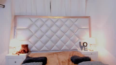 Brittany  online show from November 28, 9:44 pm