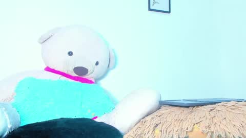 Snapshot of briyit_doll chatting on October 11, 10:13 pm BRIYIT online show from October 11, 10:13 pm