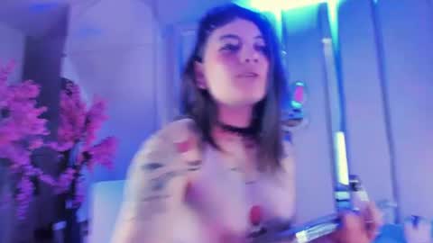     online show from July 11, 3:37 pm