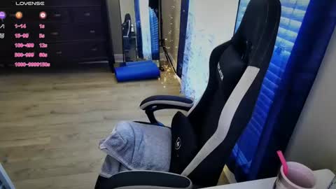 brookebee online show from November 13, 8:33 pm