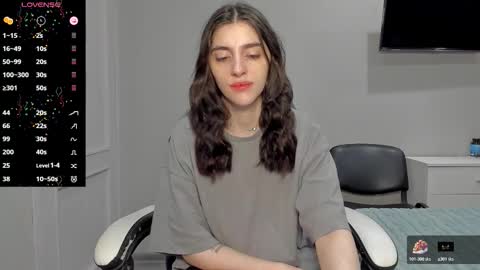 broosnica1 online show from November 17, 8:17 am