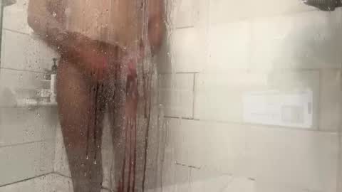 brownboyli online show from April 3, 6:42 am