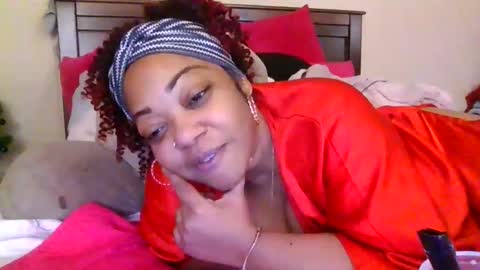 brownroundrenee online show from February 4, 10:52 am