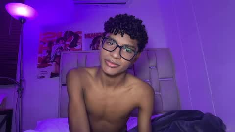 Andre online show from April 11, 3:22 am