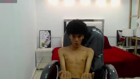  B R U C E   T W I N K online show from February 15, 12:22 pm