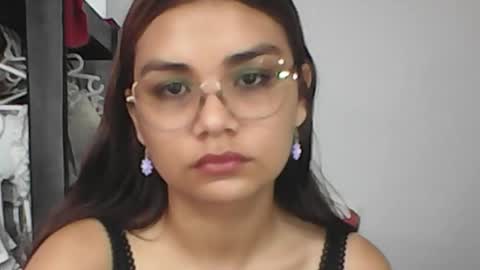 Snapshot of brunette_dan chatting on February 13, 3:03 pm norma online show from February 13, 3:03 pm