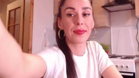 Snapshot of brunettgirl_ chatting on February 2, 9:51 am Ellis online show from February 2, 9:51 am