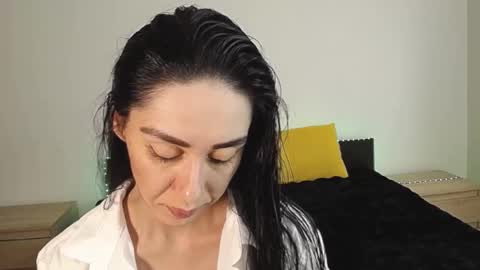 Snapshot of brunettgirl_ chatting on March 12, 5:46 am Ellis online show from March 12, 5:46 am