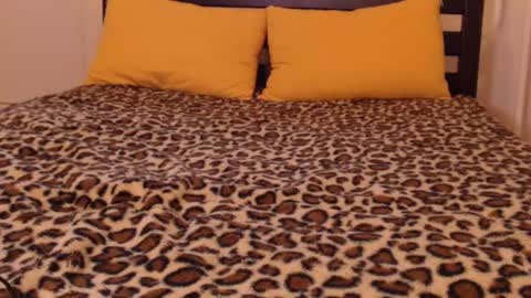 Snapshot of brunettgirl_ chatting on February 7, 6:24 am Ellis online show from February 7, 6:24 am