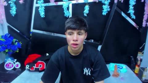 Bruno Cruz online show from December 14, 2:40 am