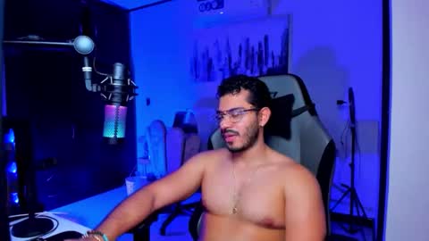 Bruno online show from November 25, 4:33 am