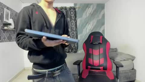 bruno_snow online show from April 13, 4:06 am