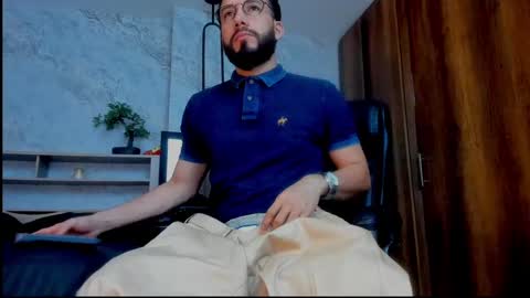 Andres Suarez online show from March 4, 12:39 am