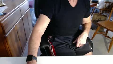 Snapshot of brussells chatting on December 16, 6:59 pm Brussells online show from December 16, 6:59 pm