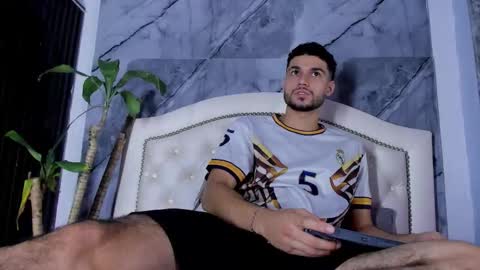 bry_dalton online show from February 26, 11:57 am