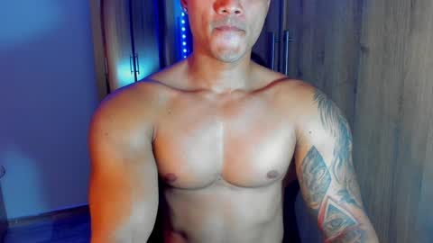 Snapshot of bryan_boy_ chatting on January 14, 1:15 am bryan online show from January 14, 1:15 am