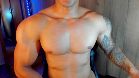 Snapshot of bryan_boy_ chatting on December 22, 8:25 pm bryan online show from December 22, 8:25 pm