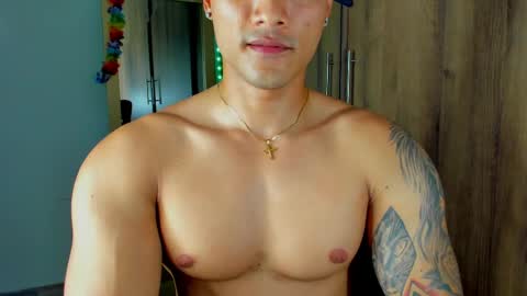 Snapshot of bryan_boy_ chatting on February 28, 1:26 am bryan online show from February 28, 1:26 am