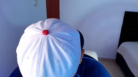 Snapshot of bryan_boy_ chatting on September 17, 11:41 pm bryan online show from September 17, 11:41 pm