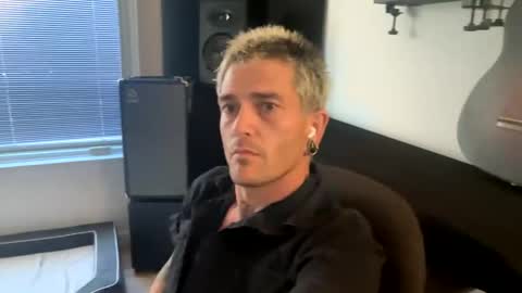 bryjybxxx online show from October 19, 10:25 pm