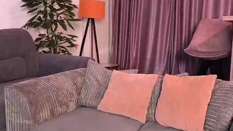 MayaCroft online show from October 19, 6:12 pm