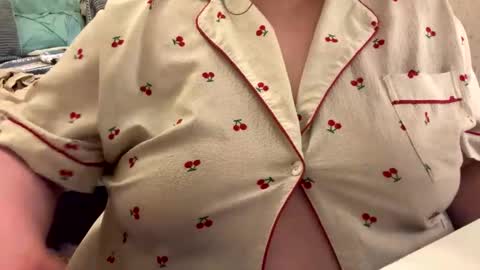 bubblegirl online show from April 29, 10:47 pm